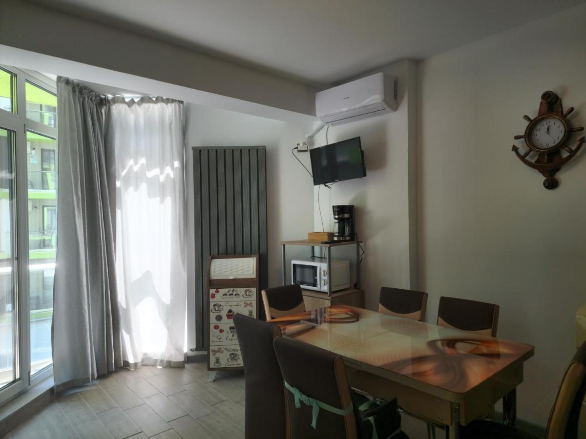 Nasty 24 Aparthotel Pool & Spa Mamaia Nord Năvodari المظهر الخارجي الصورة