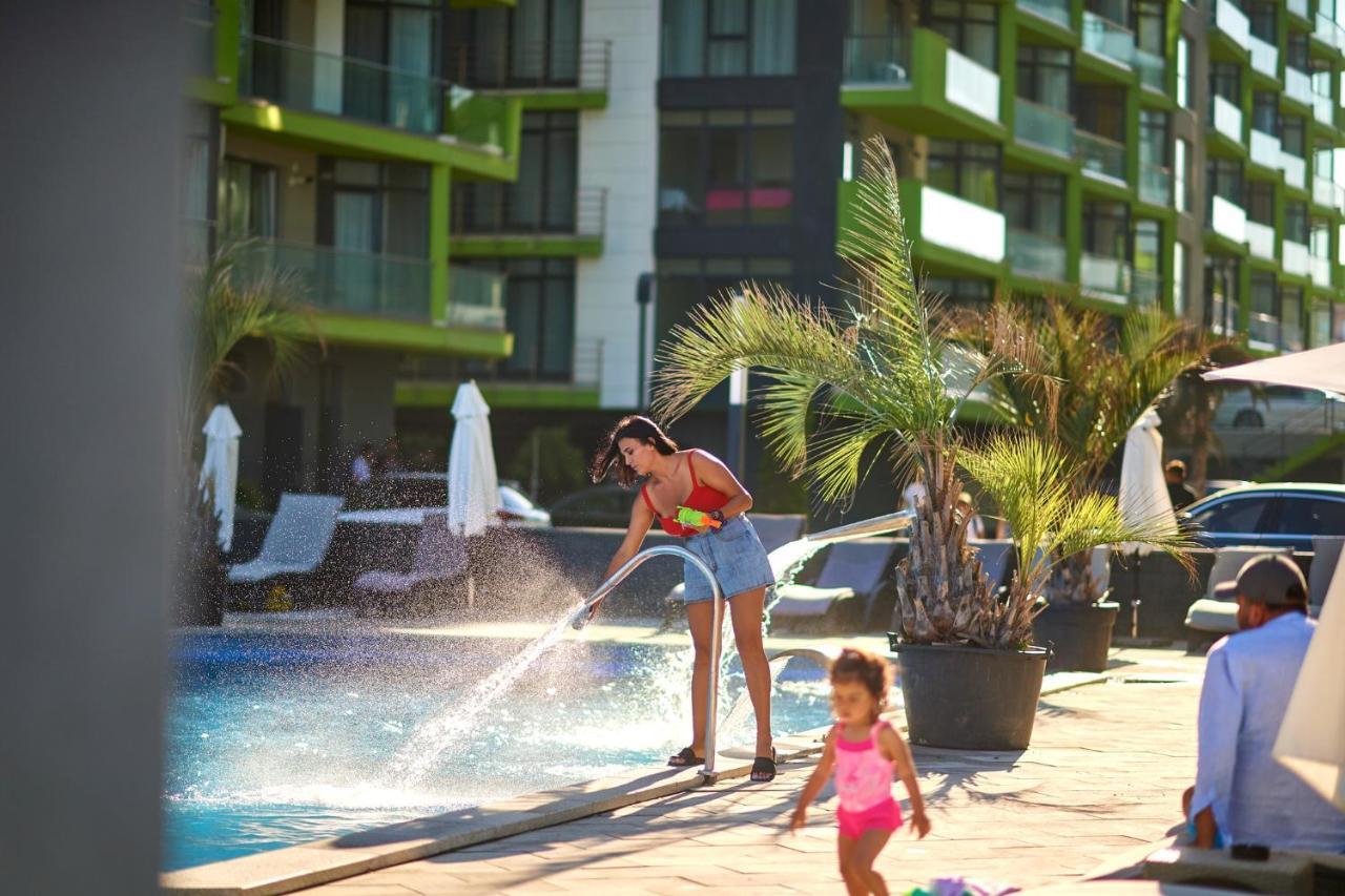 Nasty 24 Aparthotel Pool & Spa Mamaia Nord Năvodari المظهر الخارجي الصورة